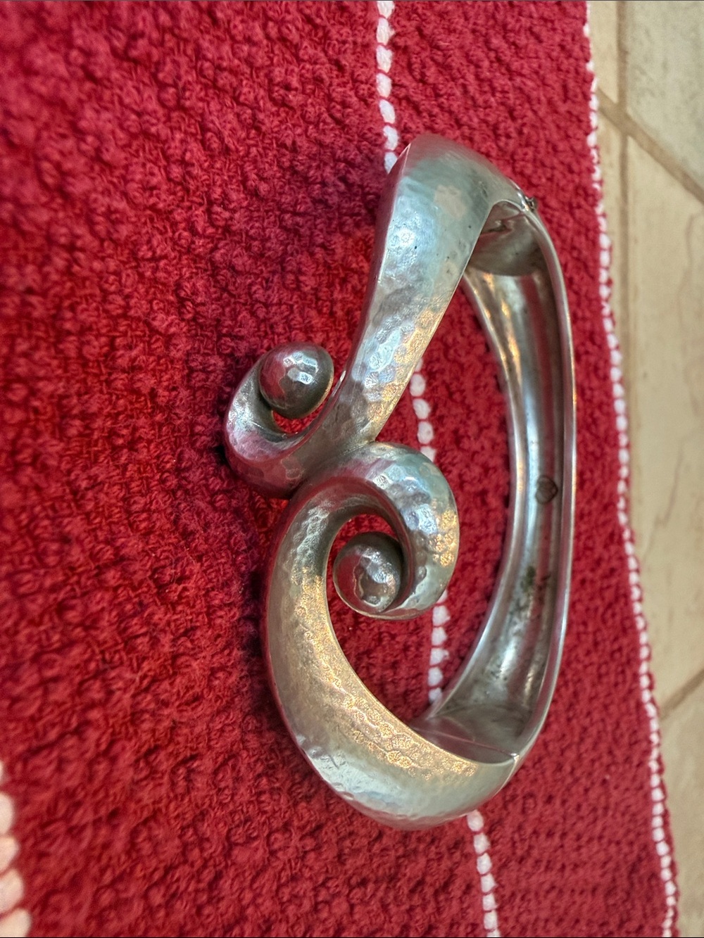 Vintage Hammered Scroll Cuff Bracelet - Sterling Silver magnetic closure